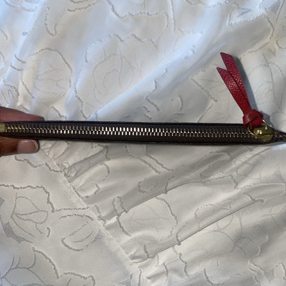 Louis Vuitton wallet insert/coin pouch! - Picture 5 of 7
